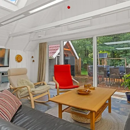 Vakantiehuis Diderik - 30km From The Sea By Interhome